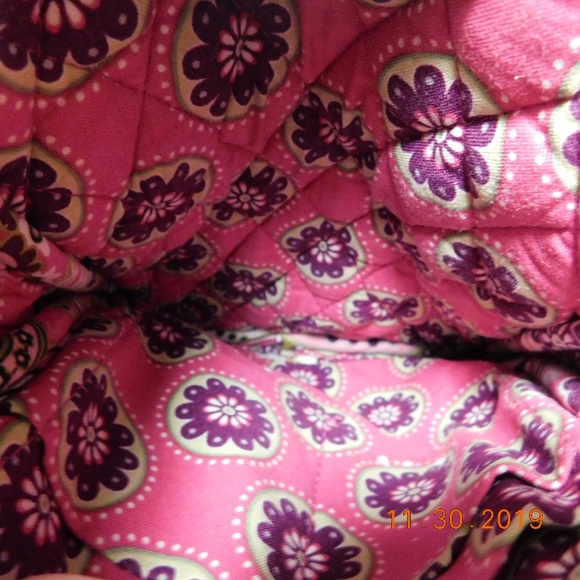 NWOT Vera Bradley small crossbody purse Very Berry Paisley - Picture 4 of 8
